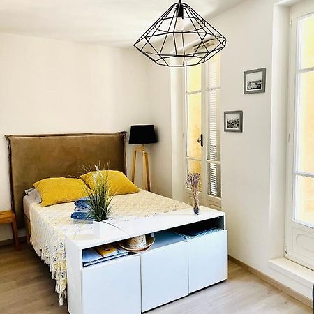 Grand Studio Au Pied Du Panier Appartement Marseilles Buitenkant foto