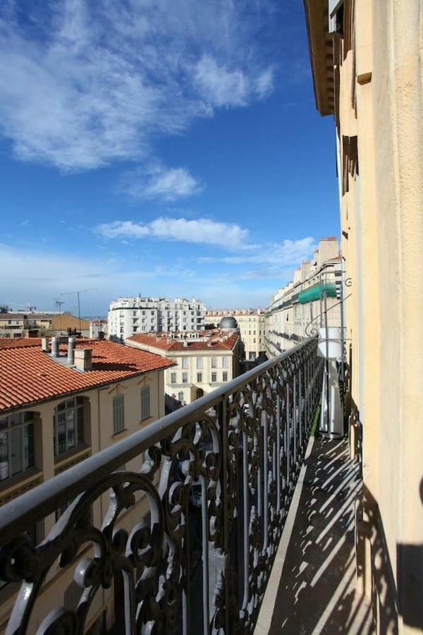 Grand Studio Au Pied Du Panier Appartement Marseilles Buitenkant foto
