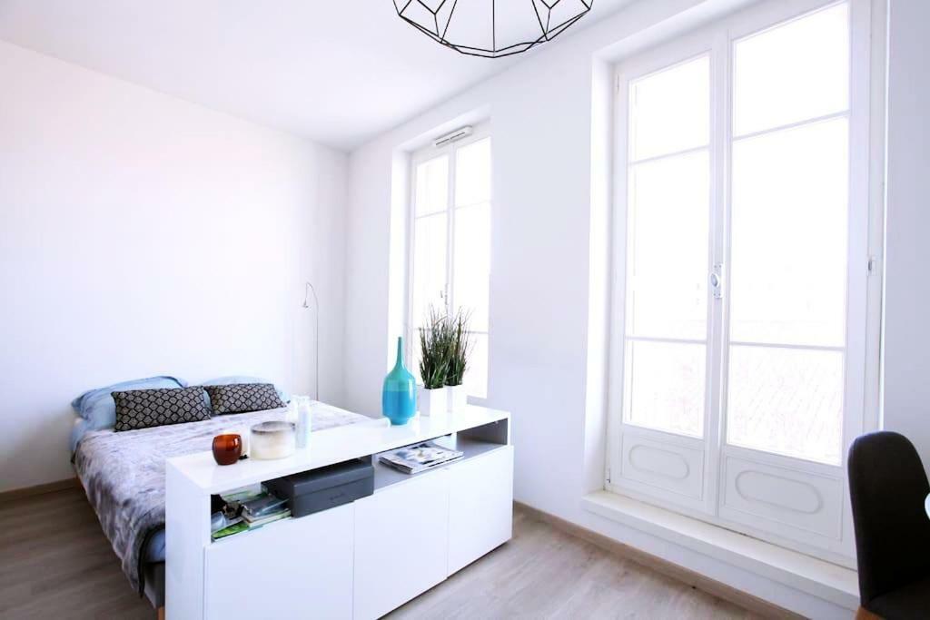 Grand Studio Au Pied Du Panier Appartement Marseilles Buitenkant foto
