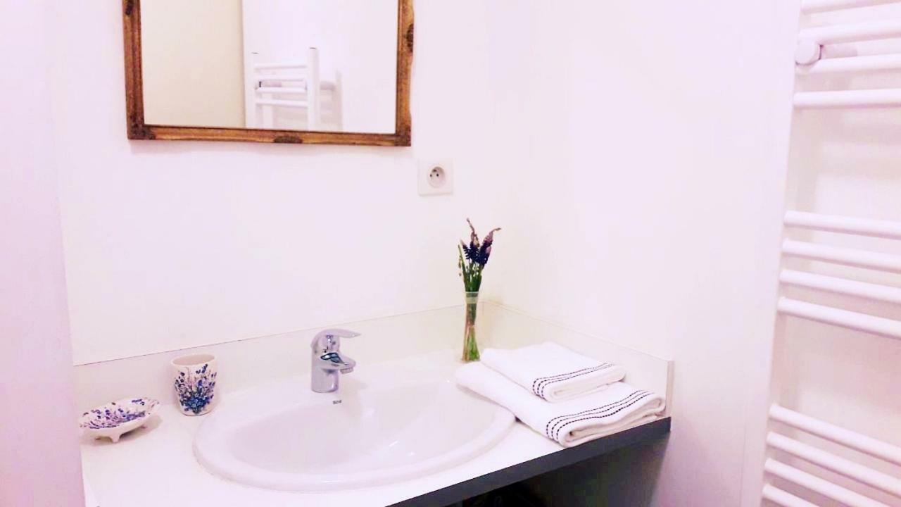 Grand Studio Au Pied Du Panier Appartement Marseilles Buitenkant foto